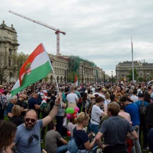 Hungary’s Orbán Faces New Political Opposition as Challenger Garner Supports from Tens of Thousands