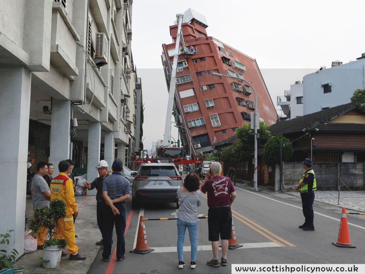 Taiwan Hastens Rescue Operation for 18 Lives Following a Debilitating Quake with 400 Aftershocks