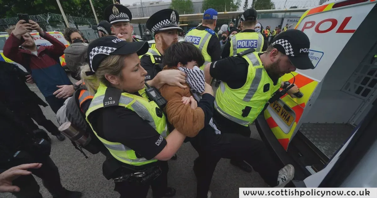 Six Officers Injured and Four Protesters Apprehended Following Violent Altercations at Pro-Palestine Rally